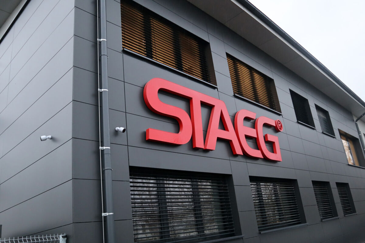 Staňte se Stavbyvedoucím pozemních staveb ve špičkové společnosti!